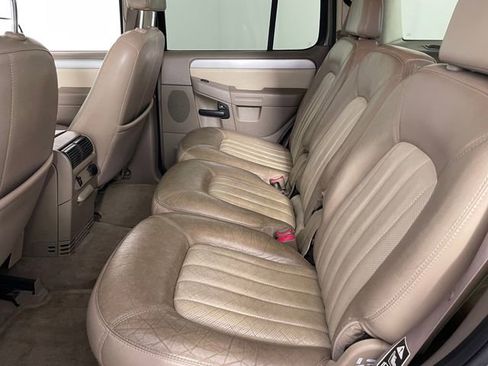 Used 2002 Mercury Mountaineer AWD V8 image 12