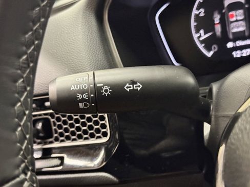 Used 2025 Honda Civic Sport image 20