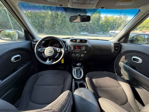 Used 2015 Kia Soul FWD image 15