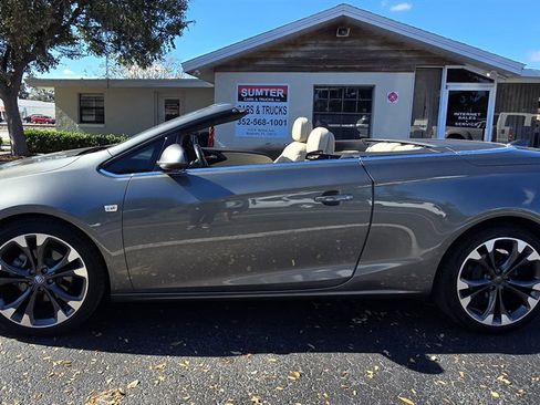 Used 2018 Buick Cascada Premium image 3