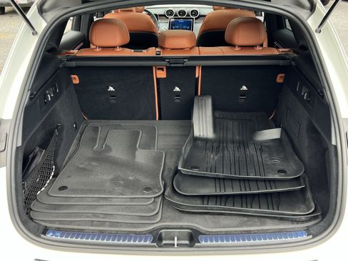 Used 2024 Mercedes-Benz GLC 300 4MATIC image 31