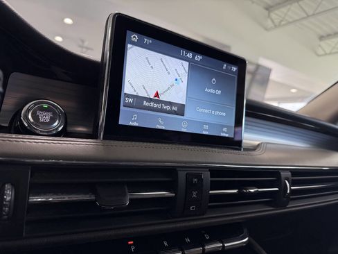 Used 2022 Lincoln Corsair AWD w/ Premium Package image 20