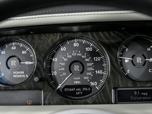 Used 2013 Rolls-Royce Phantom Sedan image 30