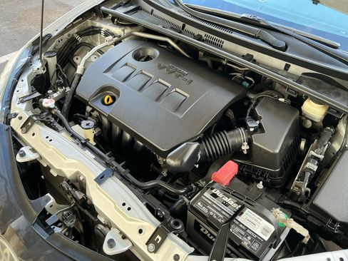 Used 2019 Toyota Corolla LE image 21