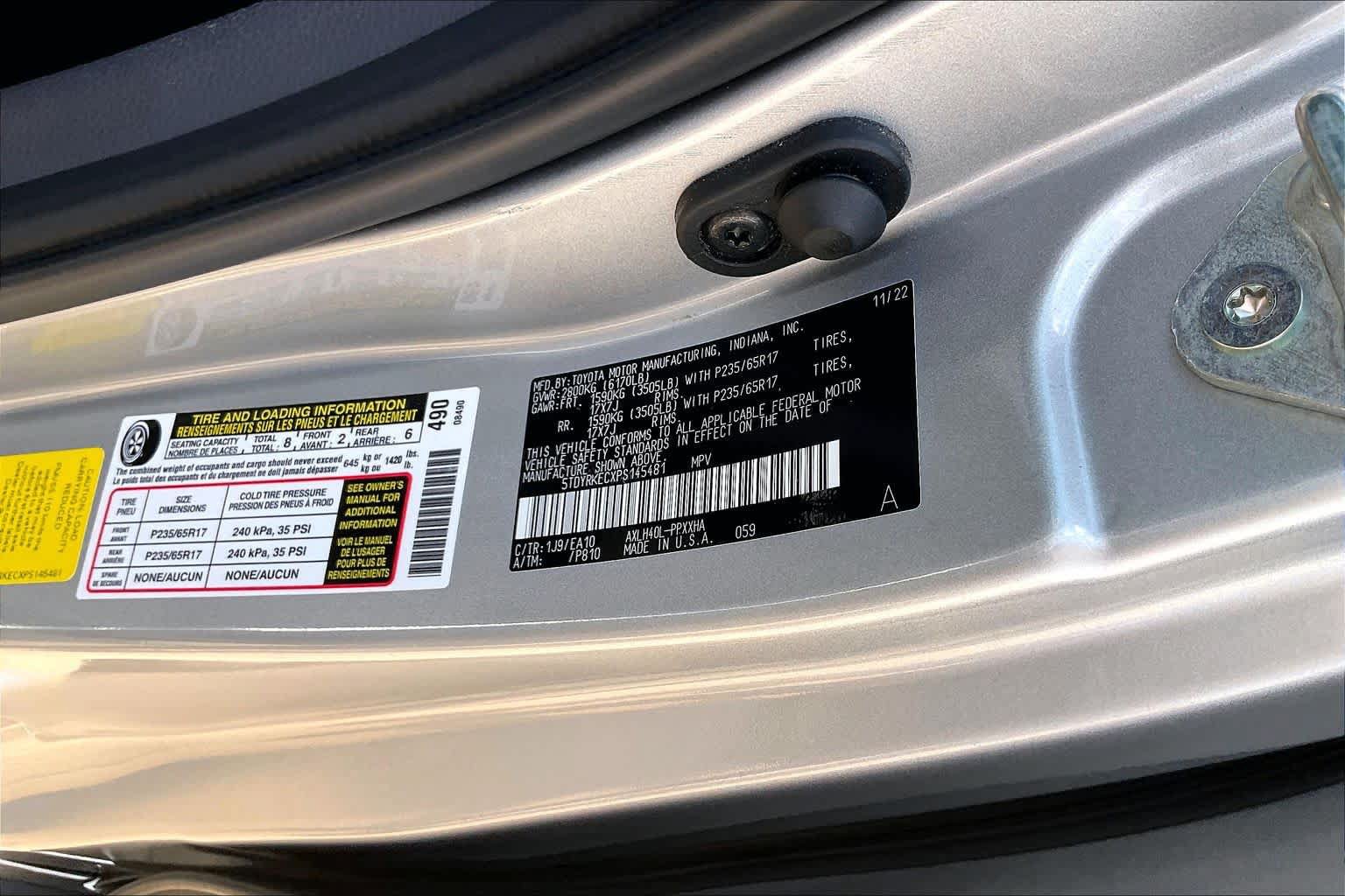 Used 2023 Toyota Sienna XLE FWD image 37