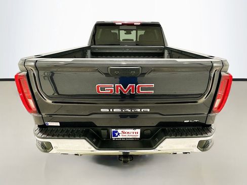 Used 2024 GMC Sierra 1500 SLT AWD/4WD image 6