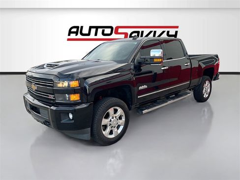 Used 2017 Chevrolet Silverado 2500 High Country w/ Duramax Plus Package image 3