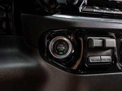 Used 2025 Chevrolet Silverado 2500 High Country image 22