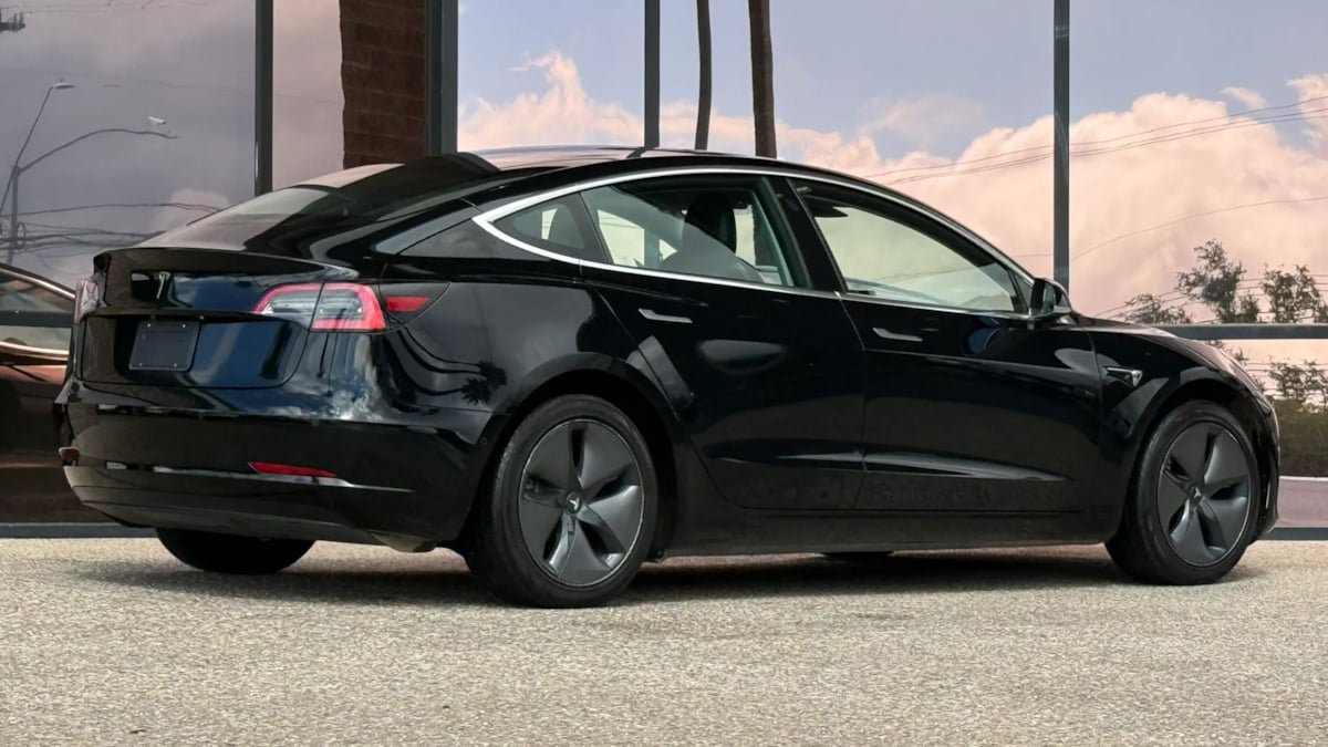 Used 2019 Tesla Model 3 Standard Range Plus RWD image 12