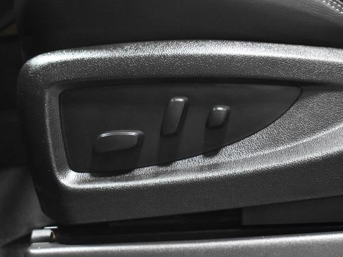 Used 2020 GMC Yukon Denali image 6