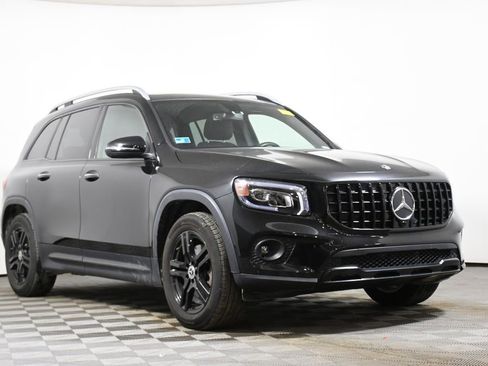 Used 2020 Mercedes-Benz GLB 250 4MATIC image 9