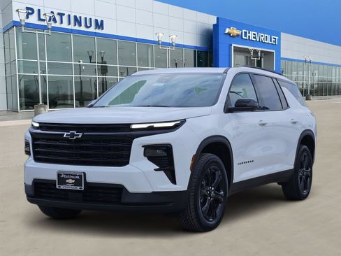 New 2027 Chevrolet Traverse LT w/ Midnight/Sport Edition FWD image 2