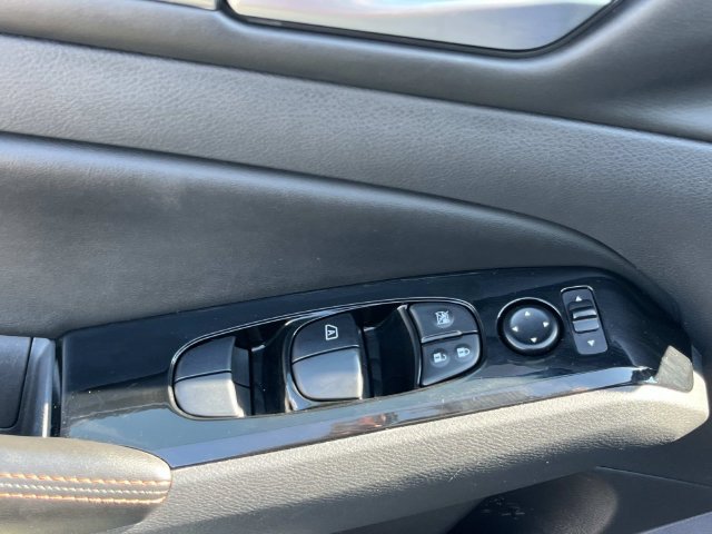 Used 2024 Nissan Altima 2.5 SR FWD image 25