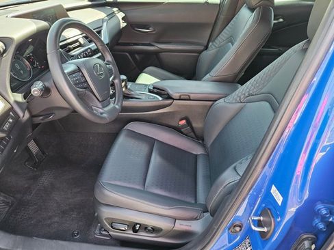 Used 2022 Lexus UX 200 FWD image 15
