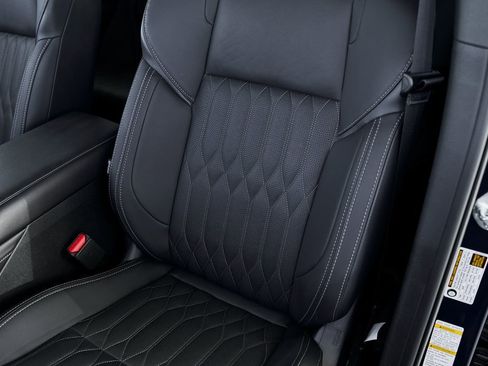 Used 2025 Mitsubishi Outlander SEL image 31