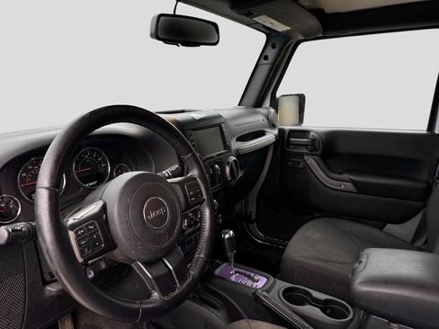 Used 2016 Jeep Wrangler Unlimited Sport w/ Quick Order Package 24S AWD/4WD image 2