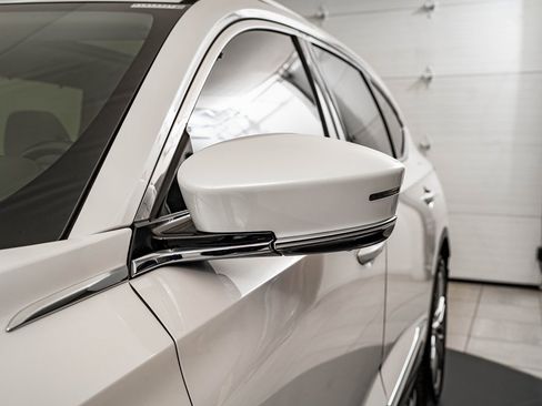 Used 2023 Acura MDX SH-AWD w/ Advance Package image 16