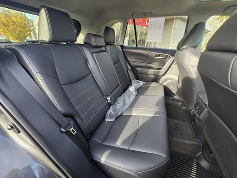 Used 2025 Toyota RAV4 XLE Premium image 17