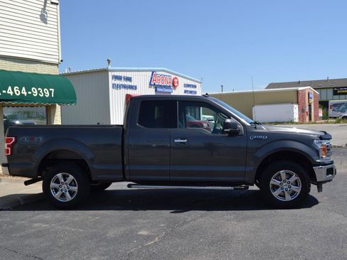 Used 2019 Ford F150 XLT w/ Equipment Group 302A Luxury AWD/4WD image 11