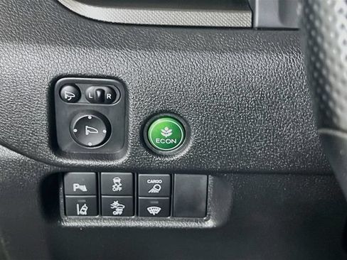 Used 2025 Honda Ridgeline TrailSport image 10