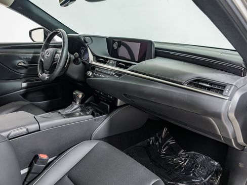 Used 2021 Lexus ES 250 w/ Premium Package image 26