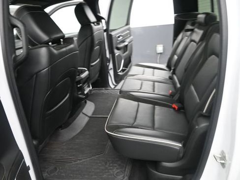 Used 2025 RAM 1500 Laramie w/ Sport Appearance Package AWD/4WD image 19