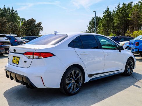 Used 2024 Toyota Corolla SE image 8