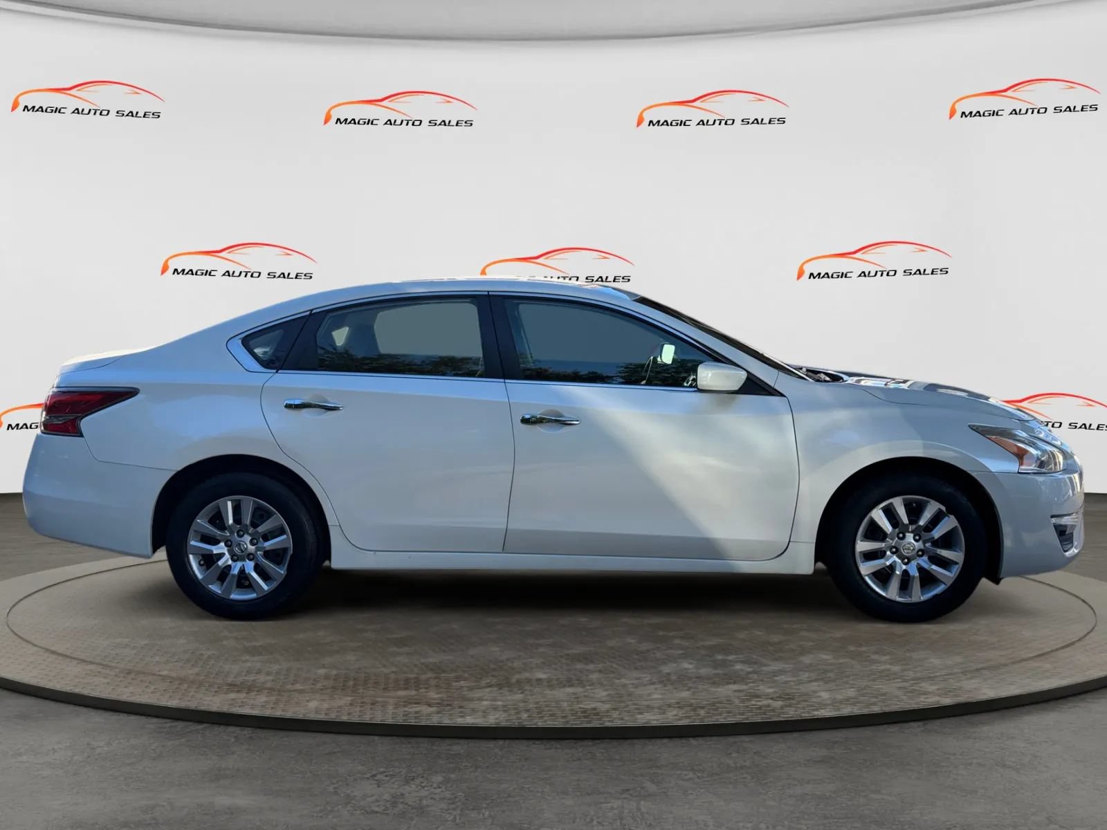 Used 2014 Nissan Altima 2.5 S FWD image 6