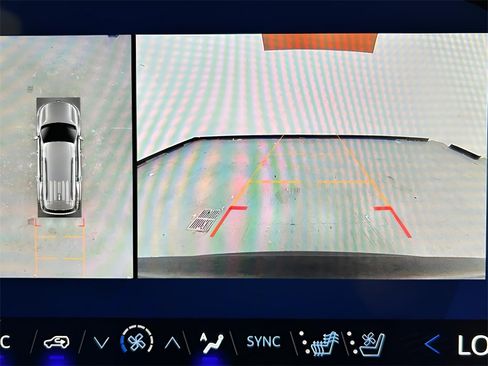 Used 2026 Chevrolet Traverse High Country image 19