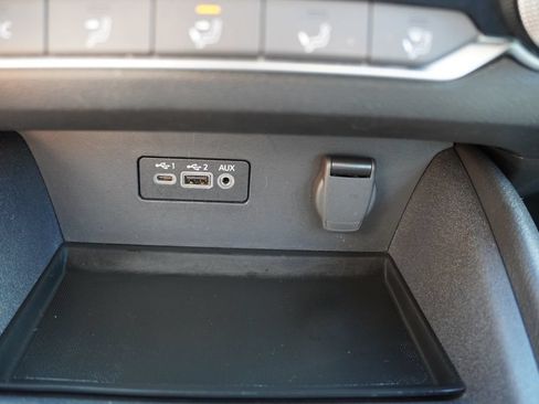 Used 2025 Nissan Altima 2.5 SV FWD image 25