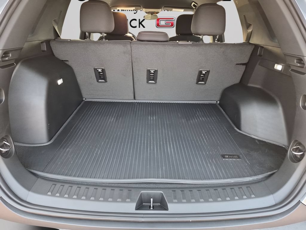 New 2027 GMC Terrain Elevation w/ LPO, Floor Liner Package FWD image 43