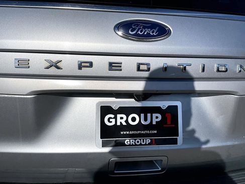 Used 2022 Ford Expedition Max XLT image 9