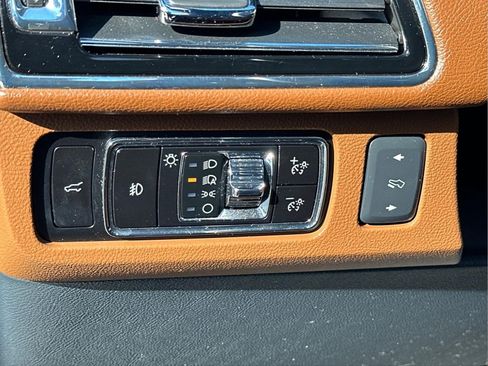Used 2024 Lincoln Navigator Reserve AWD/4WD image 20