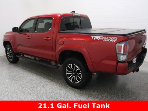 Used 2021 Toyota Tacoma TRD Sport w/ Technology Package image 9