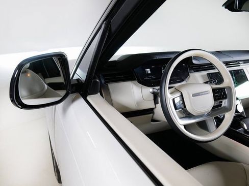 Certified 2023 Land Rover Range Rover SE AWD/4WD image 24