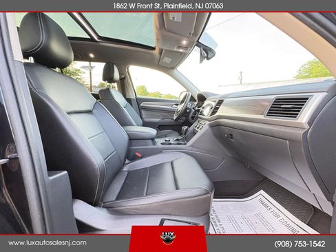 Used 2021 Volkswagen Atlas SE w/ Panoramic Sunroof Package AWD/4WD image 18