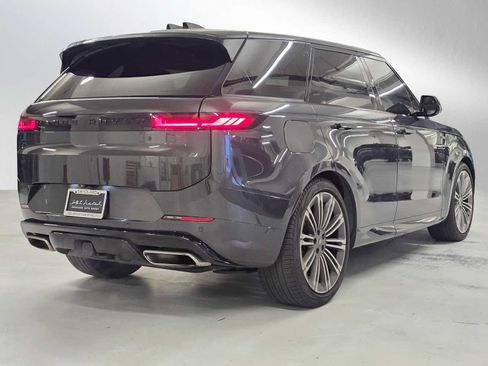 Certified 2024 Land Rover Range Rover Sport Dynamic SE image 5