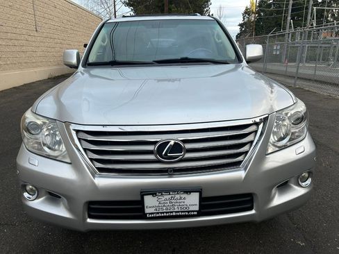 Used 2010 Lexus LX 570 4WD image 2