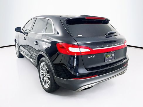 Used 2016 Lincoln MKX Reserve w/ Driver Assistance Package image 5