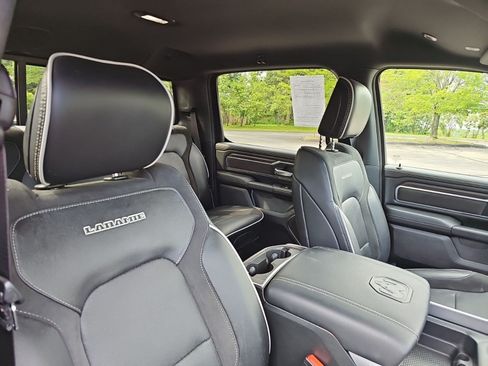 Used 2025 RAM 1500 Laramie w/ Sport Appearance Package AWD/4WD image 11