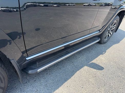 Used 2017 Toyota 4Runner Limited AWD/4WD image 6