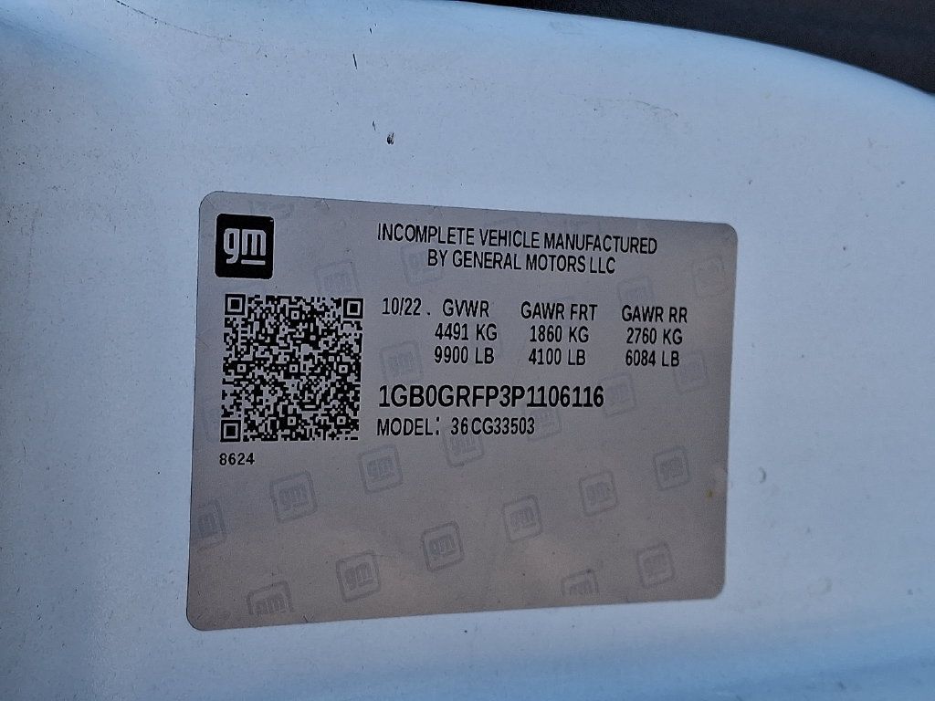 Used 2023 Chevrolet Express 3500 RWD image 28