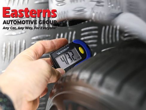 Used 2023 Tesla Model 3 Standard Range image 21