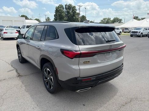New 2026 Buick Enclave Sport Touring w/ LPO, Floor Liner Package AWD/4WD image 4