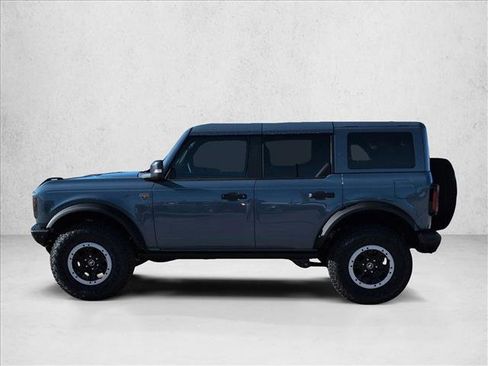 New 2025 Ford Bronco Badlands image 9