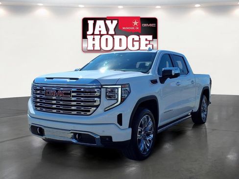 Used 2023 GMC Sierra 1500 Denali w/ Denali Reserve Package AWD/4WD image 1