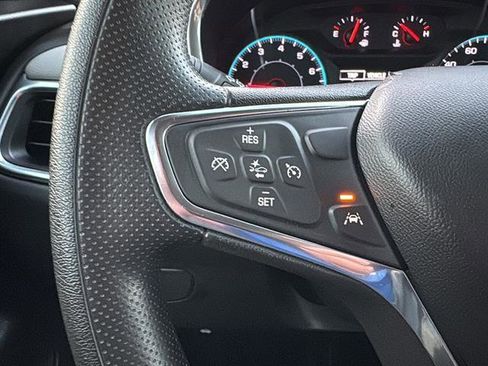 Used 2021 Chevrolet Equinox LS w/ LS Convenience Package FWD image 17