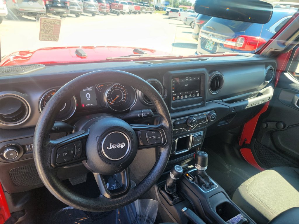 Used 2022 Jeep Wrangler Sport AWD/4WD image 19
