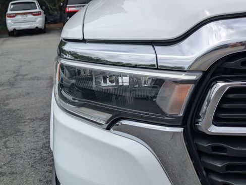 Used 2025 RAM 1500 Big Horn AWD/4WD image 10
