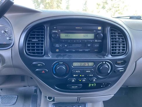 Used 2005 Toyota Sequoia SR5 image 19